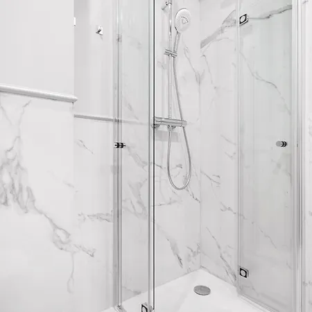 - Swan - 44 아파트 슈비노우이스쳬