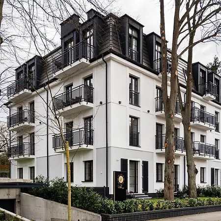 아파트 - Swan - 44 *